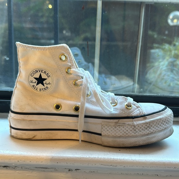 🤍 White high top platform Converse with Gold Grommets - Picture 5 of 12